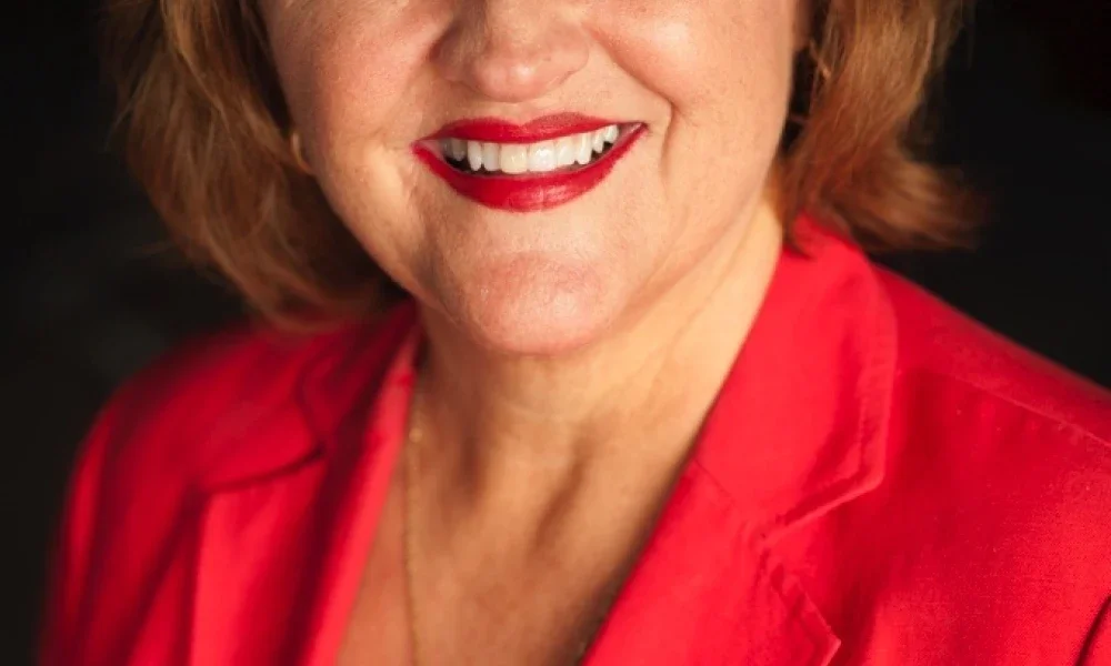 Dr. Sara Lewis-Stankus