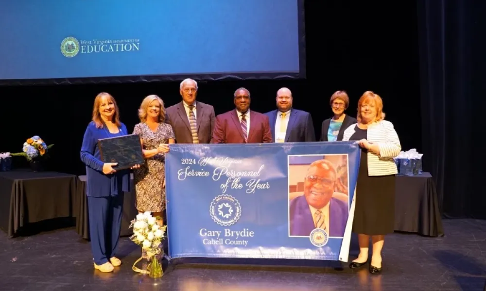 2024 Service Personnel of the Year winner, Gary Byrdie receiving his award