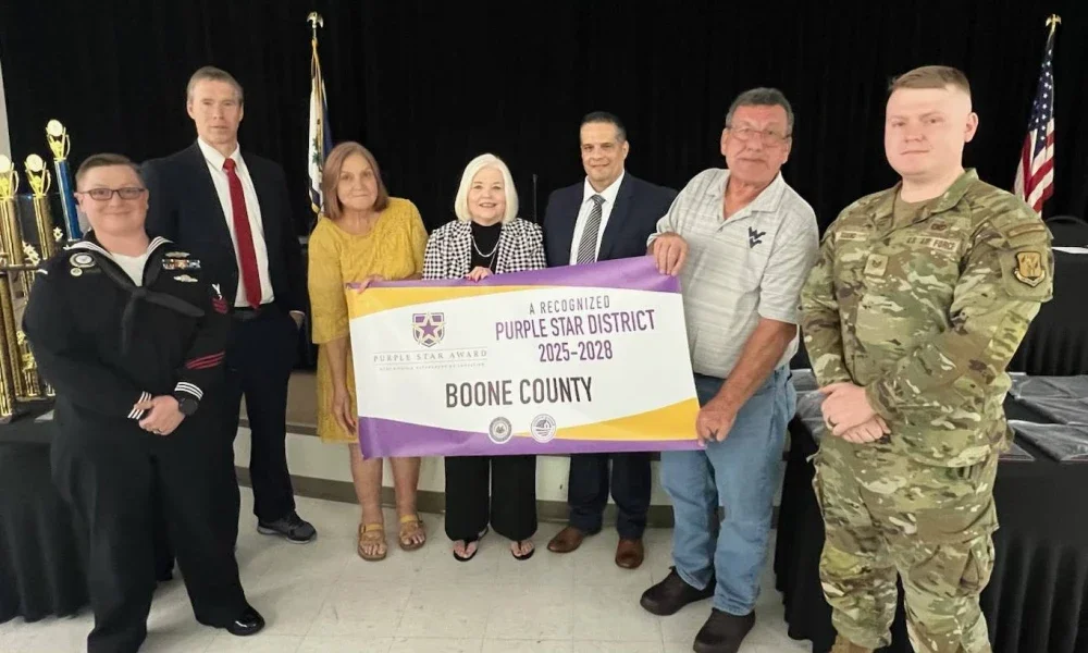 Boone County Schools Receives a Purple Star Award
