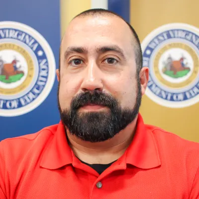 Anthony Gill headshot