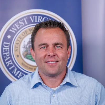Josh Grant headshot