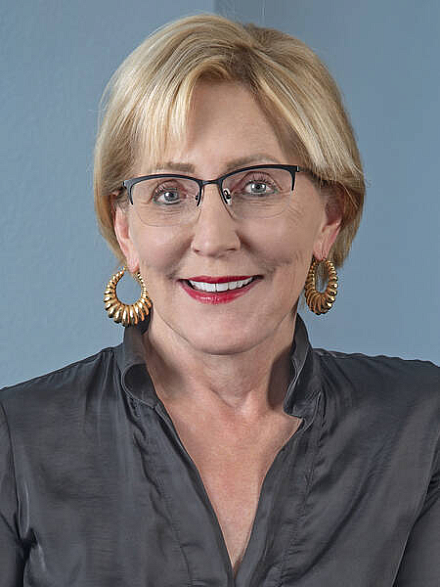 Dr. Ruby Payne headshot