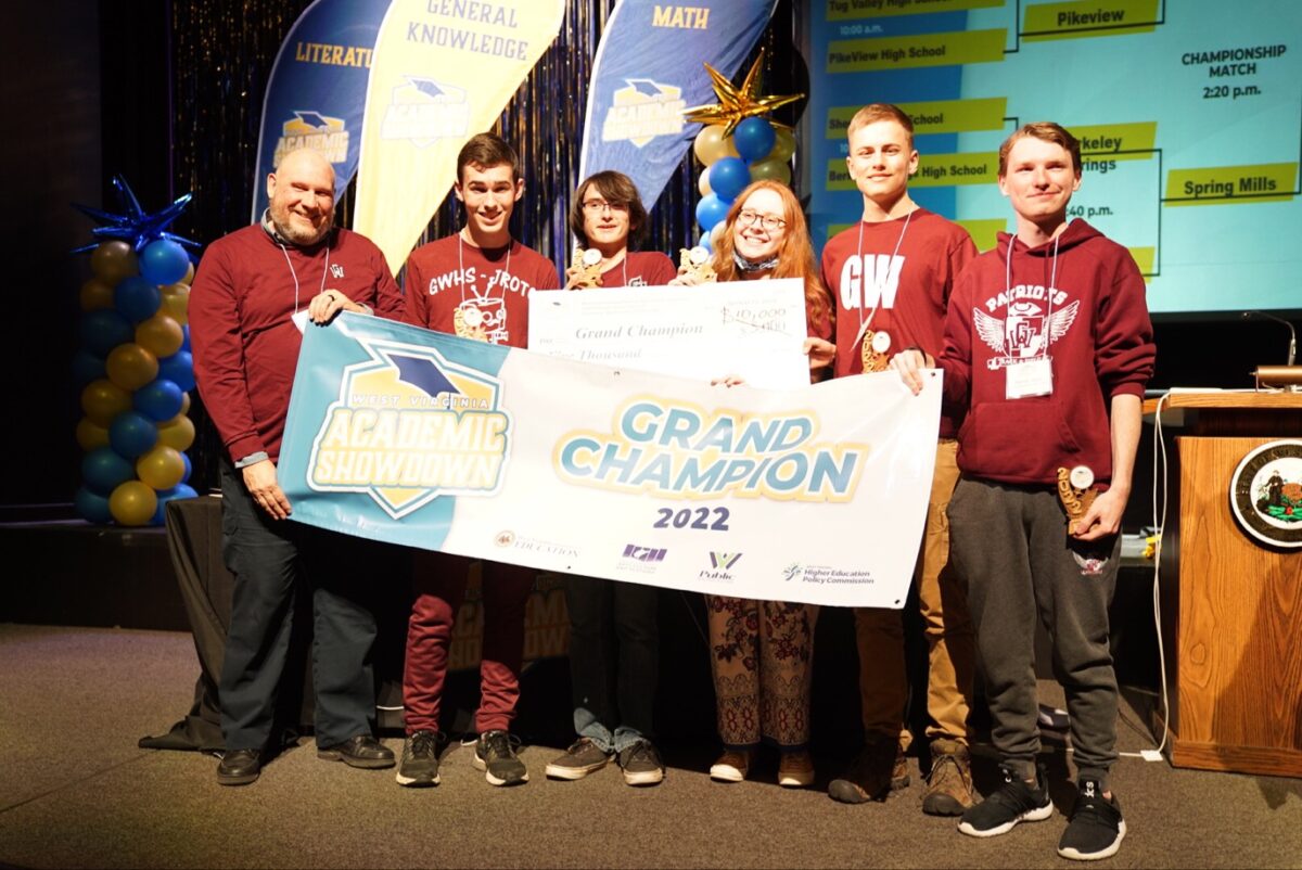 George Washington High School Wins Inaugural Academic Showdown West   GW High School Grand Champs 1200x802 